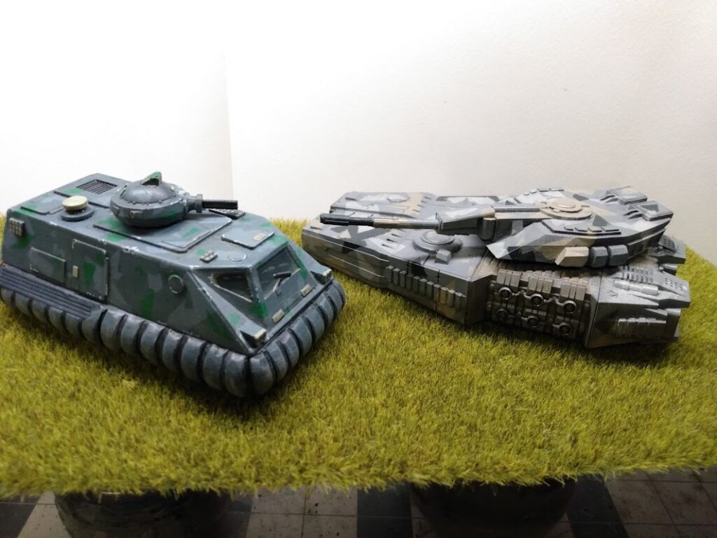 25mm scale sci-fi hover APC by Daemonscape Miniatures/Ground Zero Games against a custom 3D printed Firehawke hovertank